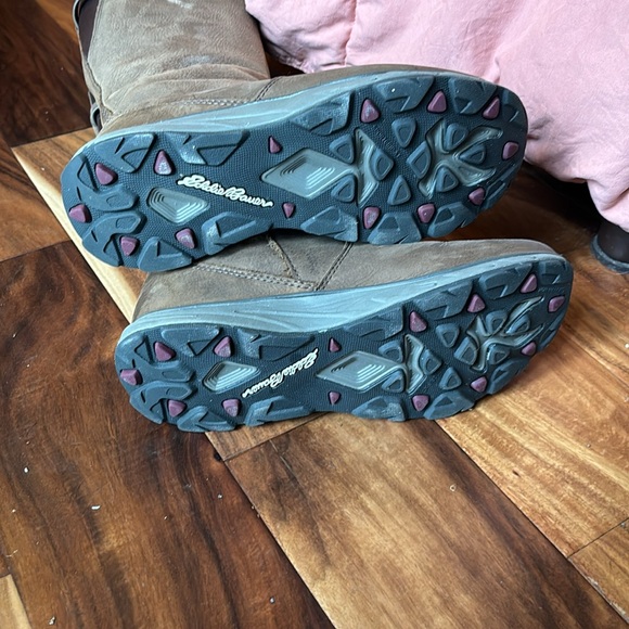 Cozy Winter/fall boots - Picture 3 of 4